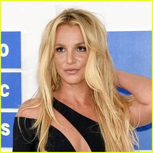 brittany spears nude pics|Britney Spears goes fully nude in raunchy new Instagram photos.